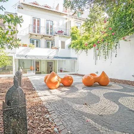 아파트 Flh Madragoa Flat With Art And Terrace
